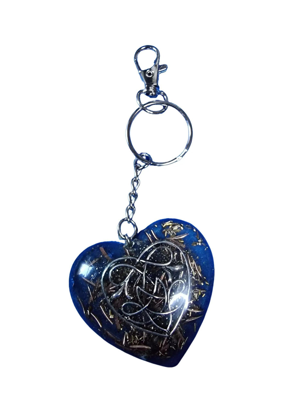 Orgonit Herz Schlüsselanhänger Handgefertigt mit Harzflocken Zedernholz Lavendelstücke Messing Kupfer Bronze und Bergkristallflocken für Harmonie und Balance 4,5 cm